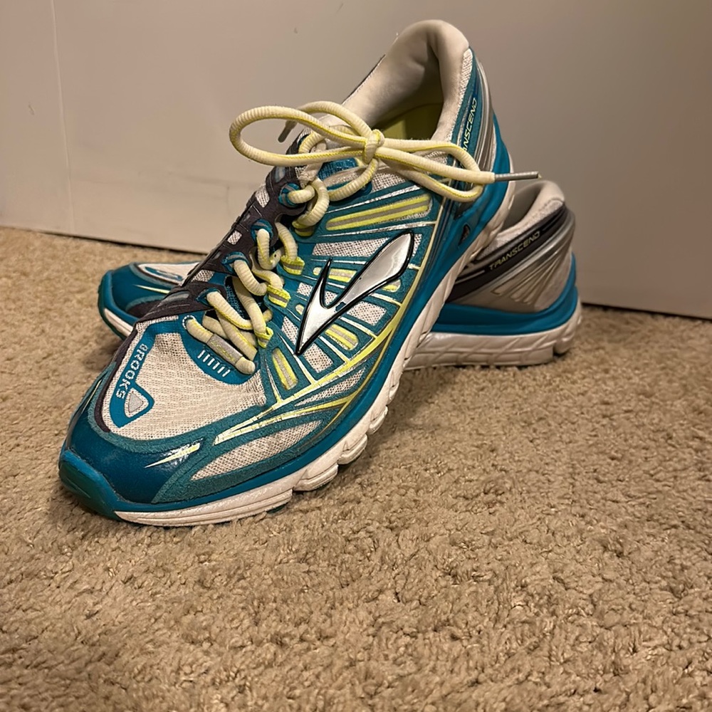 Women’s Brooks Transcend shoes